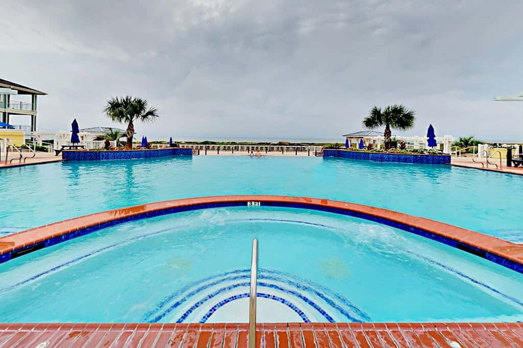 Sunset Estuary - Bay Views, Heated Pool & Hot Tub