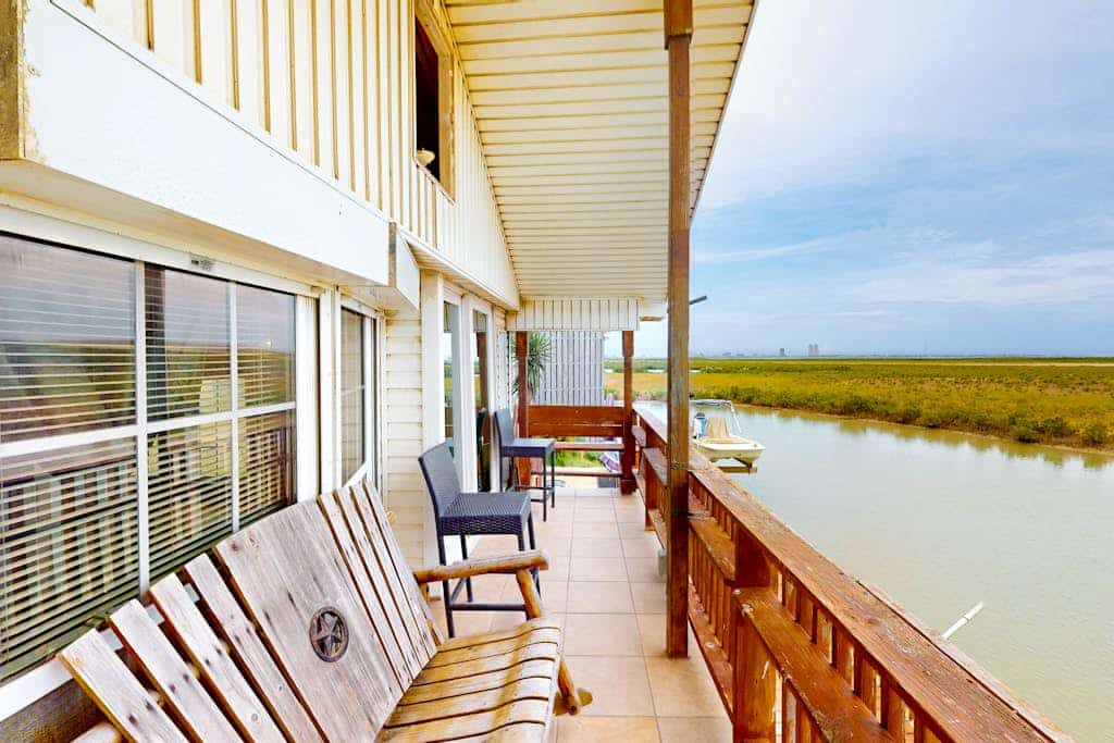 Oyster Drive Bungalow | House in Port Isabel with SpaceX Views!!