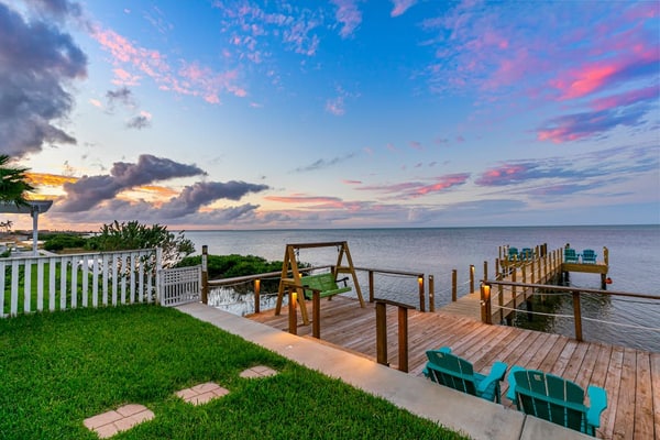 Bayfront Home with Shared Pool, Dock, Balcony, Playground and Washer/Dryer