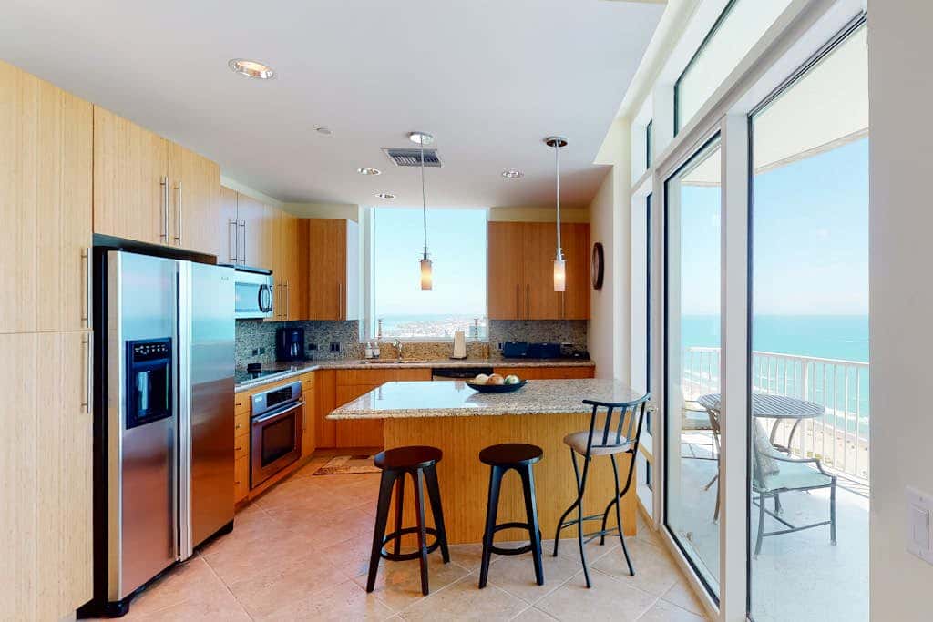 Sapphire Condominiums #2701