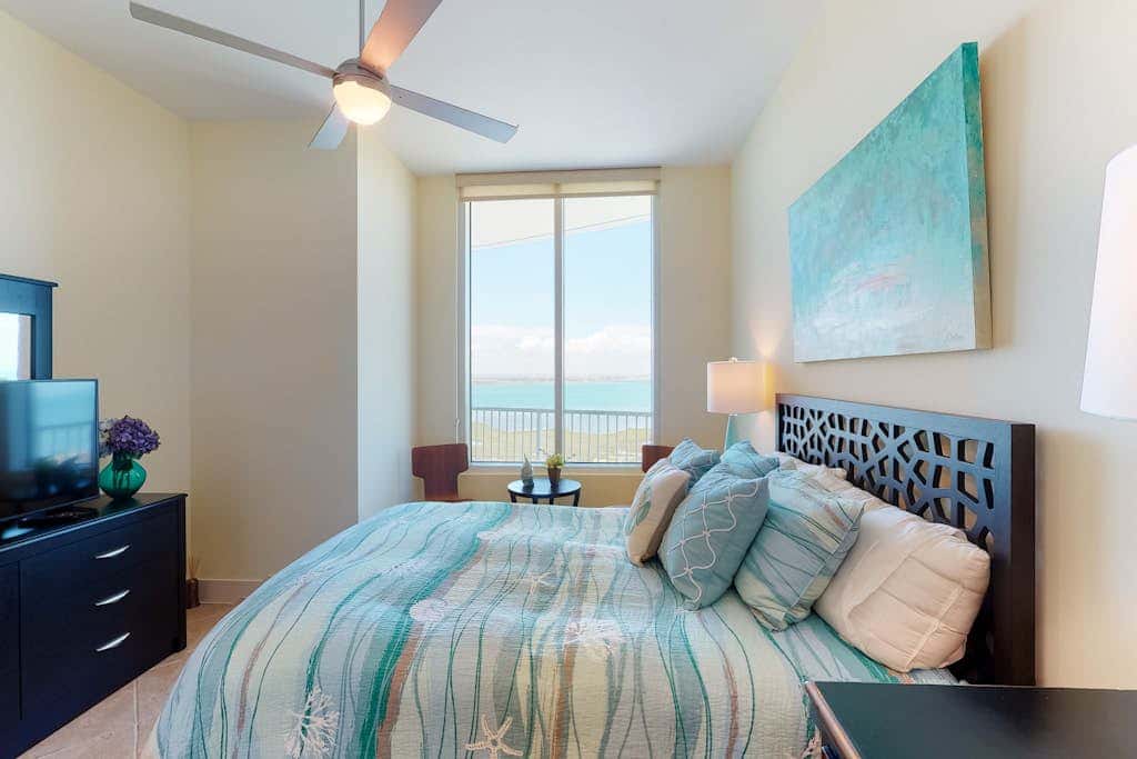 Sapphire Condominiums #2701
