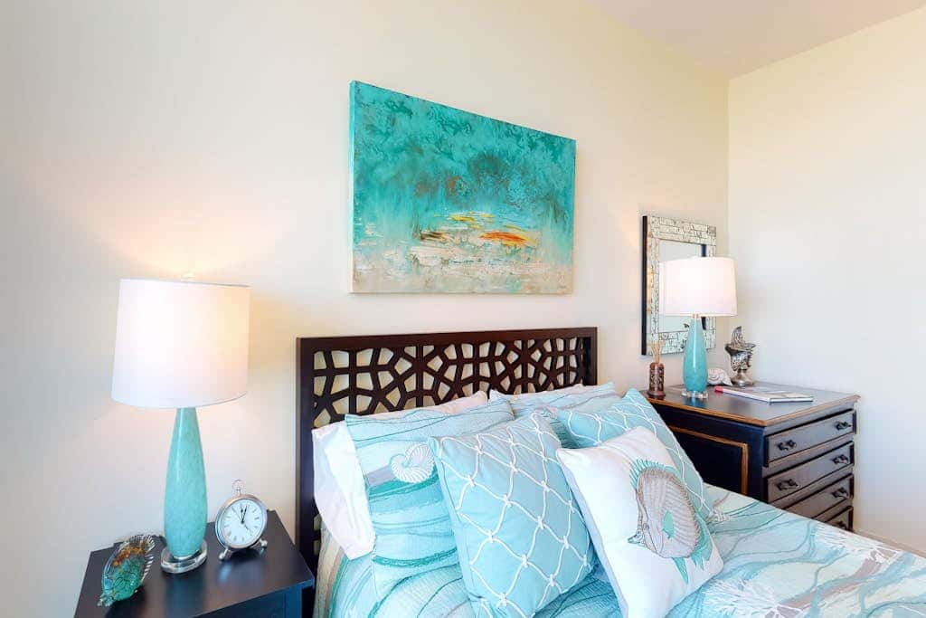 Sapphire Condominiums #2701