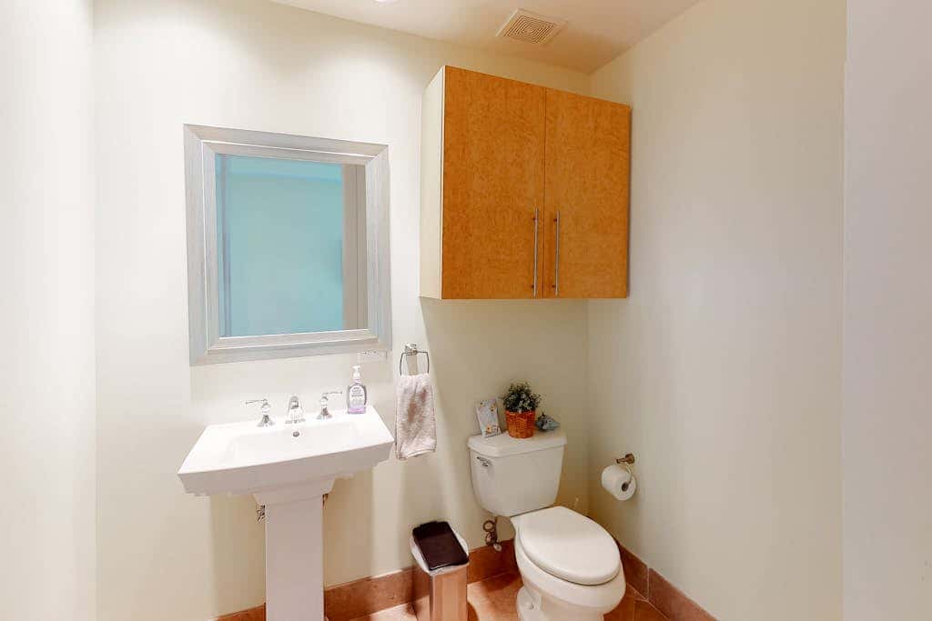 Sapphire Condominiums #2701