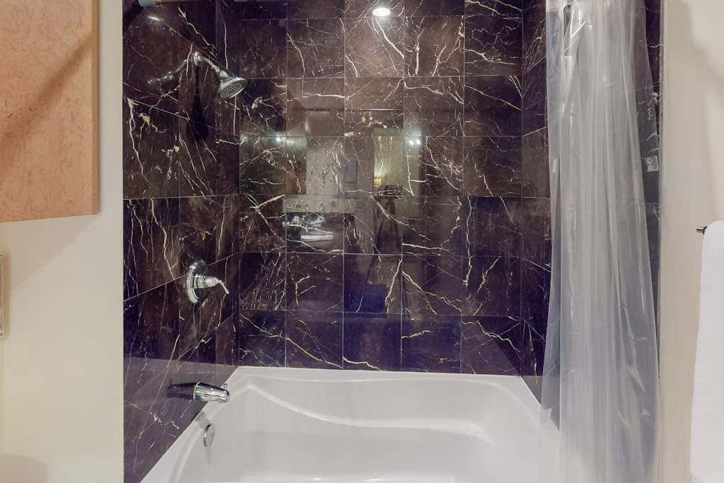 Sapphire Condominiums #2701