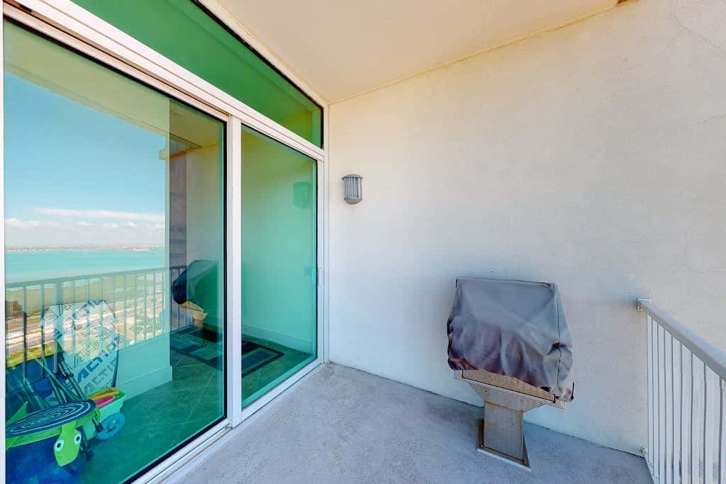 Sapphire Condominiums #2701