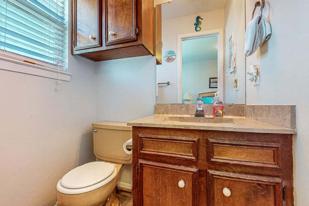 Leeward Cove B4 - Pool & Bay Views, Dogs Welcome