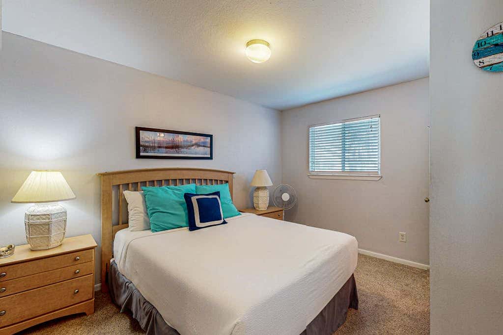 Leeward Cove B4 - Pool & Bay Views, Dogs Welcome