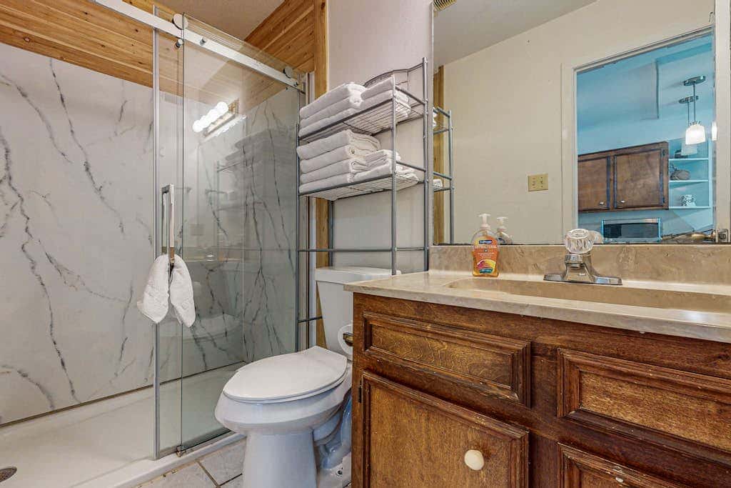 Leeward Cove B4 - Pool & Bay Views, Dogs Welcome