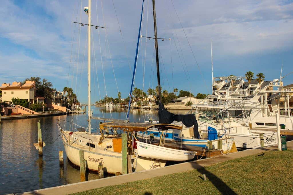 Leeward Cove B4 - Pool & Bay Views, Dogs Welcome