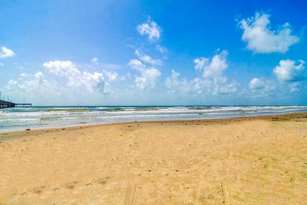 Leeward Cove B4 - Pool & Bay Views, Dogs Welcome