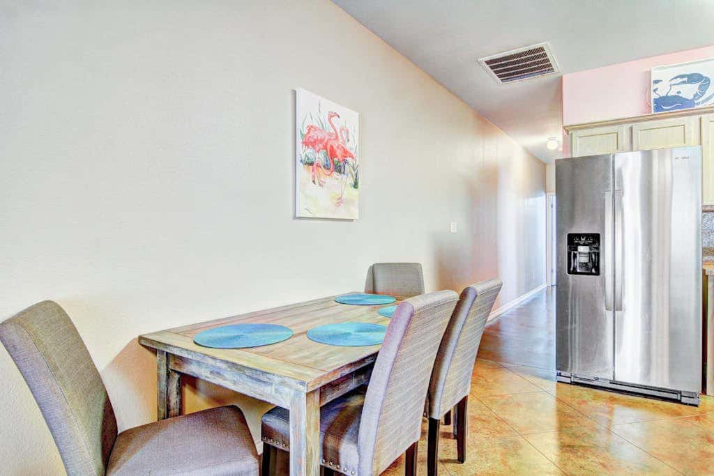 Palm Bay 306 - Pool & Patio, Short Walk to Beach