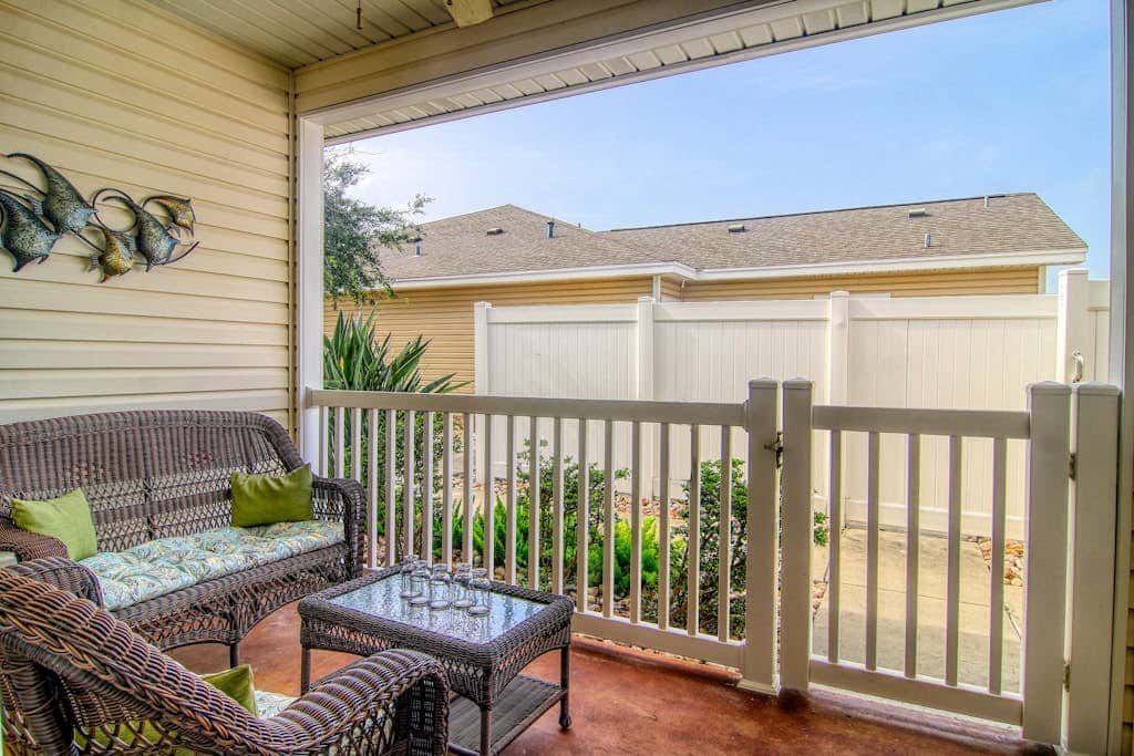 Palm Bay 307 - Heated Pool, Walk to the Beach