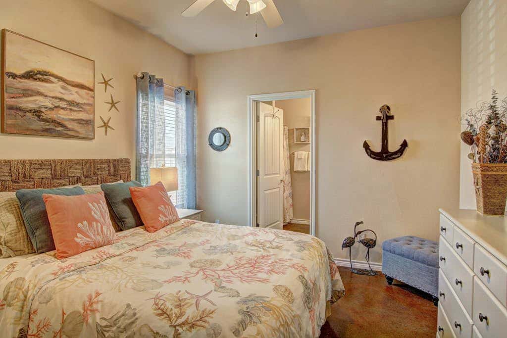 Palm Bay 307 - Heated Pool, Walk to the Beach