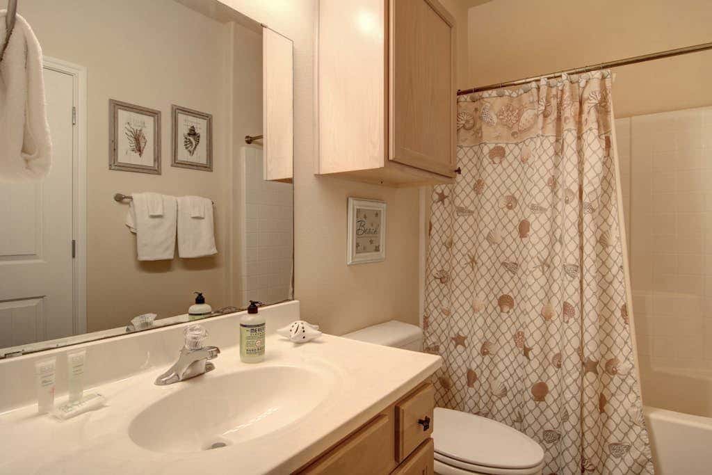 Palm Bay 307 - Heated Pool, Walk to the Beach