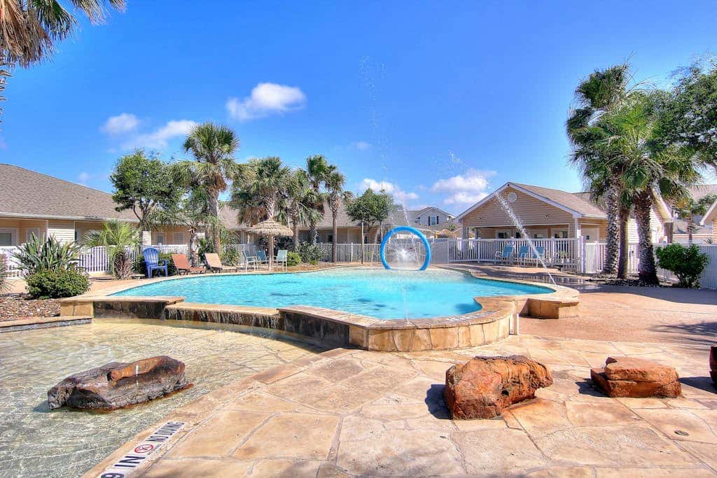 Palm Bay 307 - Heated Pool, Walk to the Beach