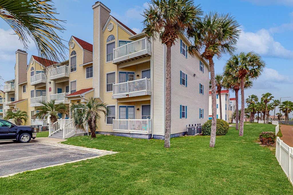 Beach Club 280