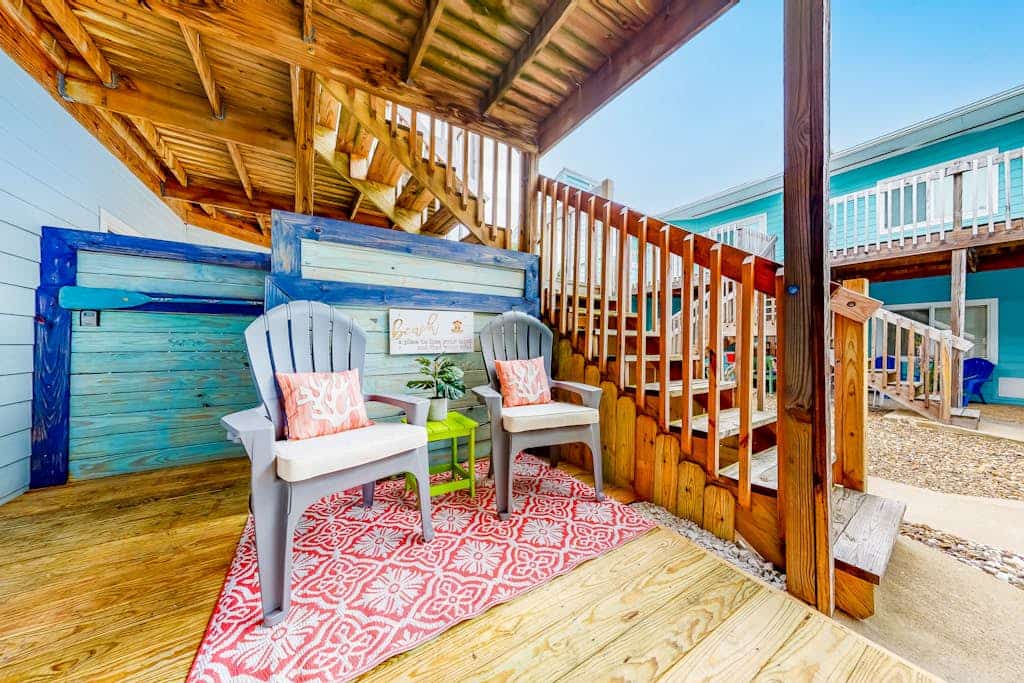 Cheerful Condo w/ Shared Pool, WiFi, and Central AC - One Block From the Beach