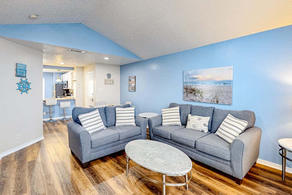 Beach Club 363 - Heated Pool & Hot Tub, Dogs OK