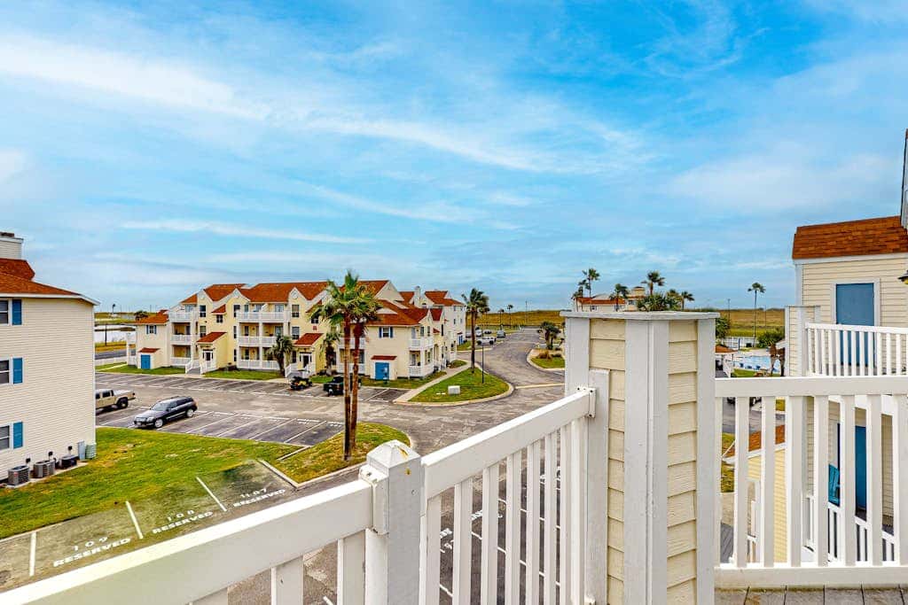 Beach Club 363 - Heated Pool & Hot Tub, Dogs OK