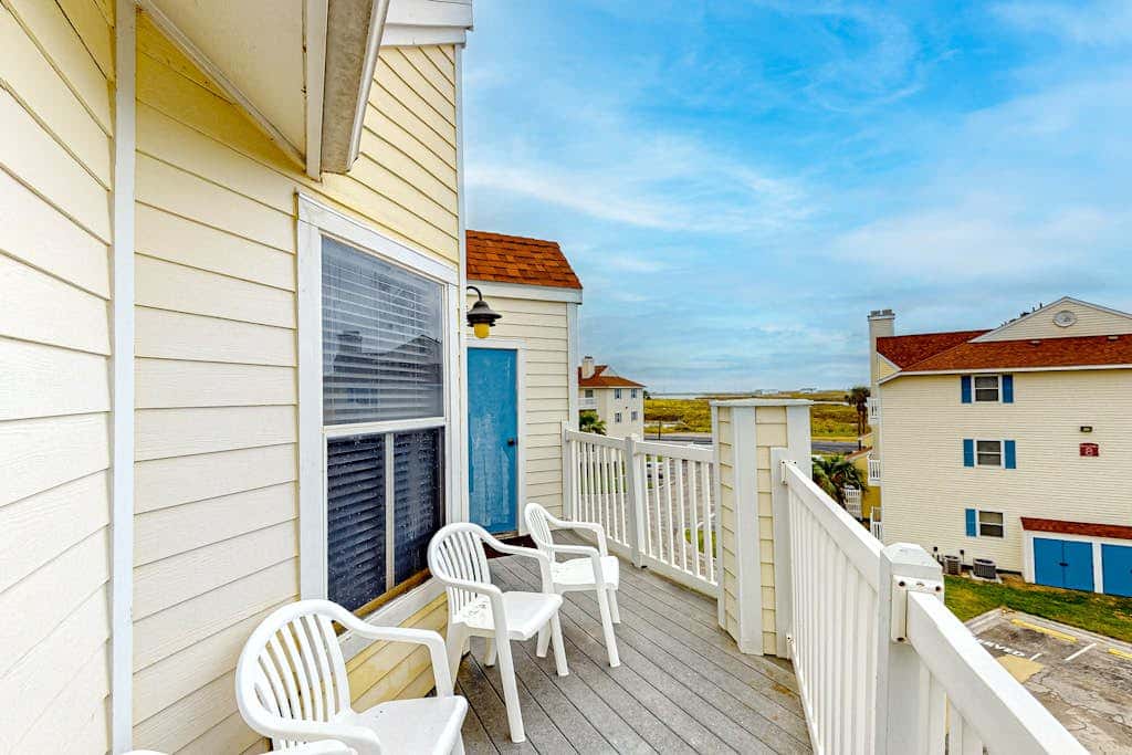 Beach Club 363 - Heated Pool & Hot Tub, Dogs OK