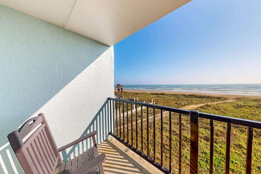 Continental #304 - Gulf-Front Patio, Beach Access