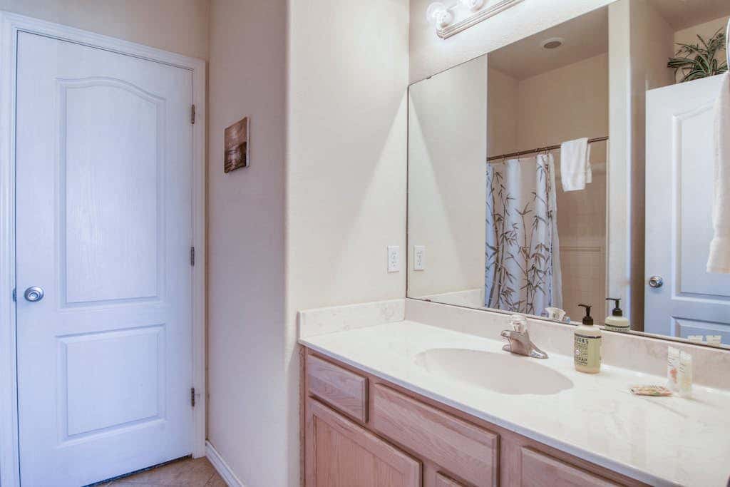 Palm Bay 202 - Heated Pool, BBQ & Beach Access