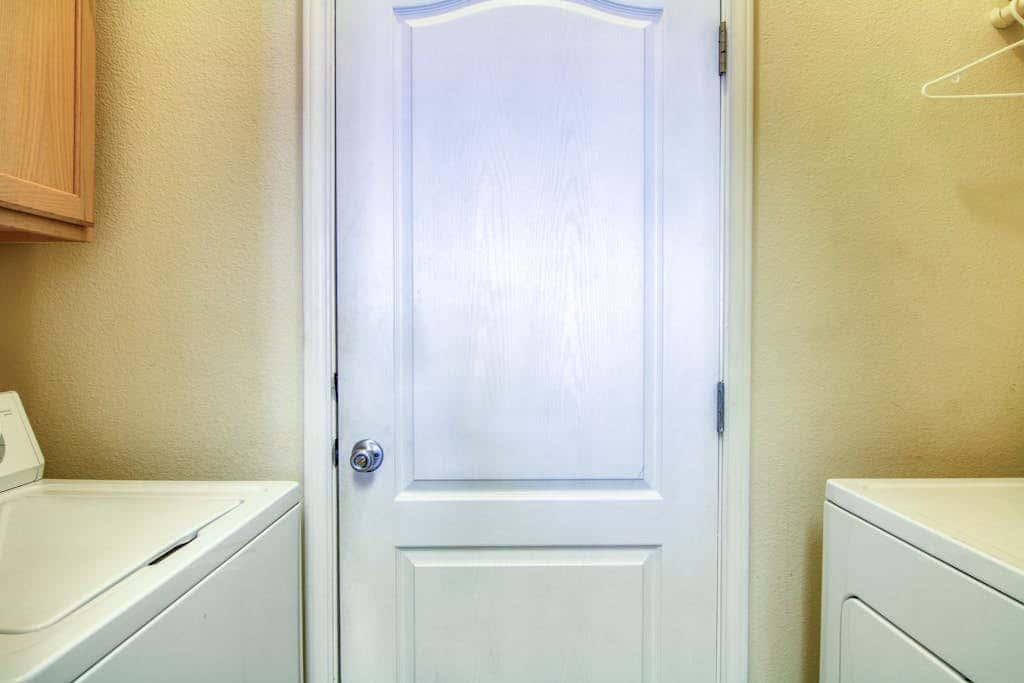 Palm Bay 202 - Heated Pool, BBQ & Beach Access