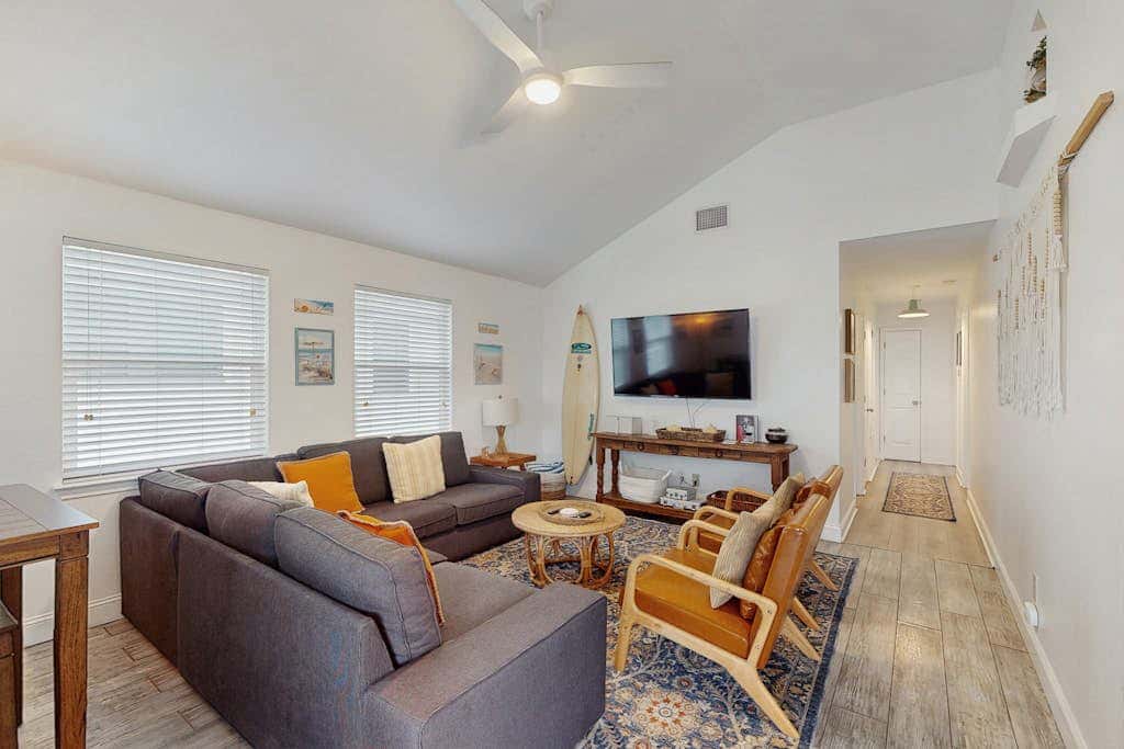 Surf Inn - Under New Ownership