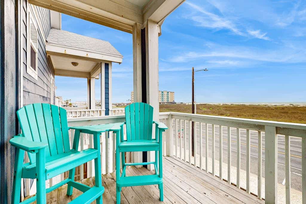 Tiki House - Ocean Views, Pool, Steps to Beach