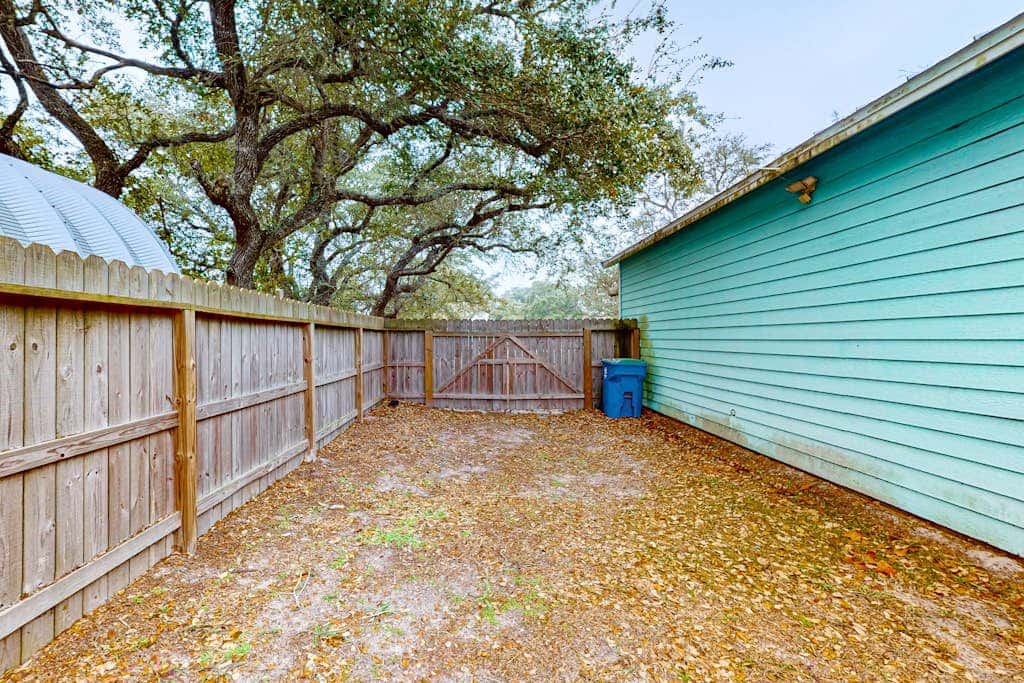 Casa Azul - Fenced Yard, Fire Pit & Dogs OK