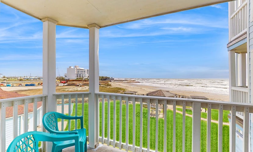 Seascape resort condo with ocean-view balcony, WiFi, AC, pool, & hot tub