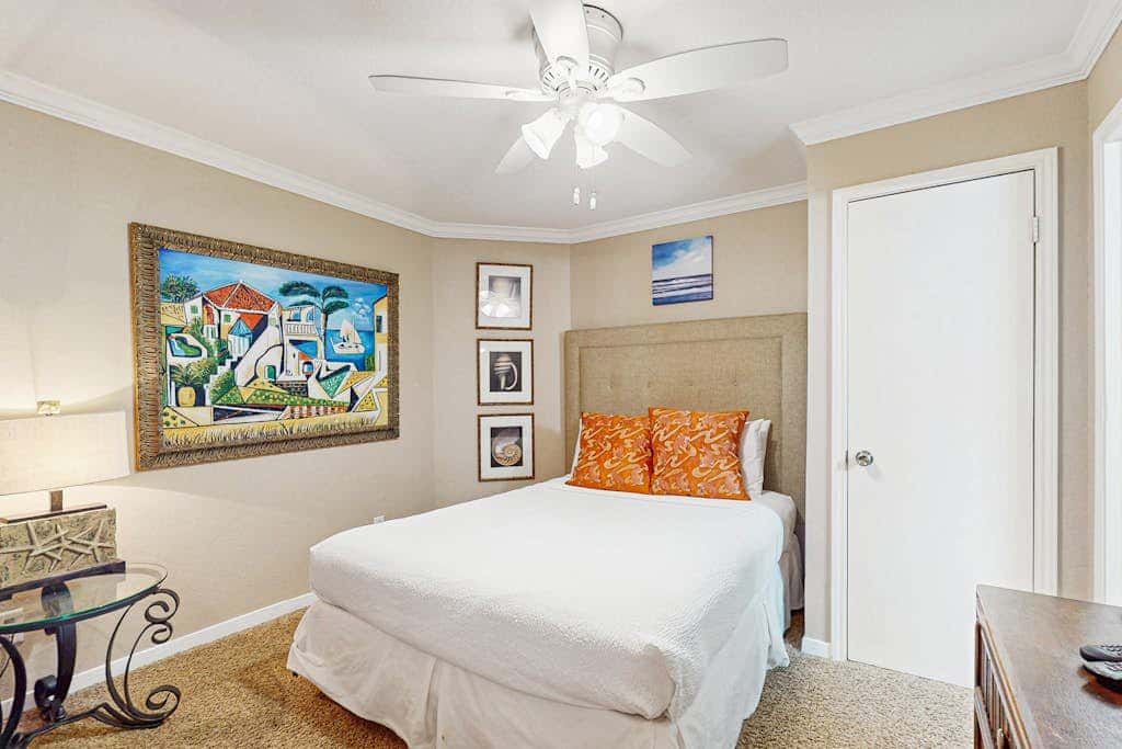 Seascape Gem - Ocean-View Balcony, Pool & Hot Tub