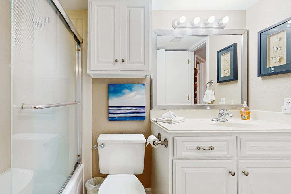 Seascape Gem - Ocean-View Balcony, Pool & Hot Tub