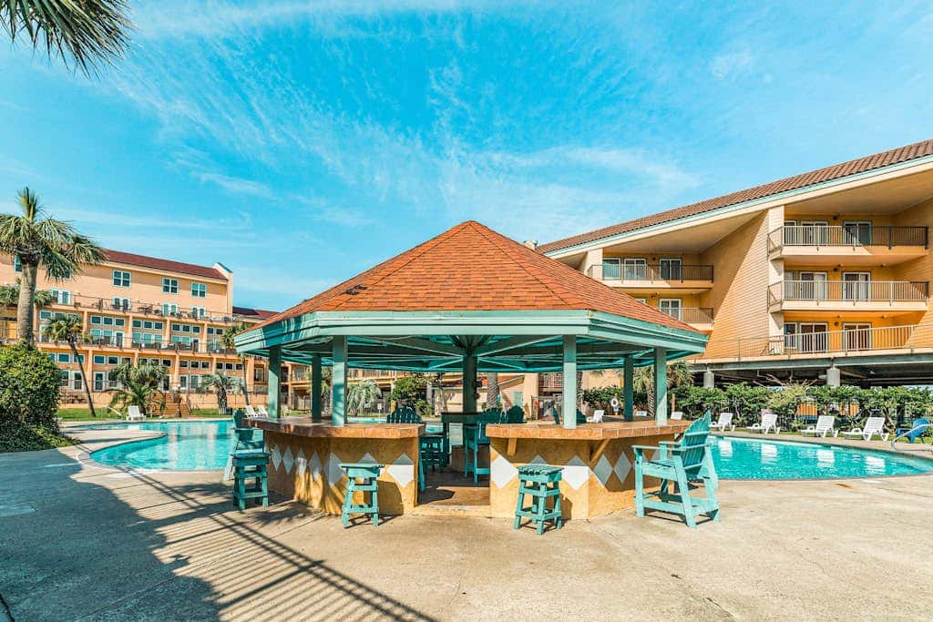 Maravilla Condos - Anchors Away