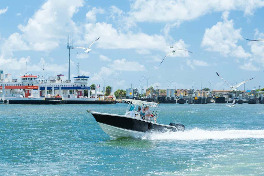 Maravilla Condos - Anchors Away