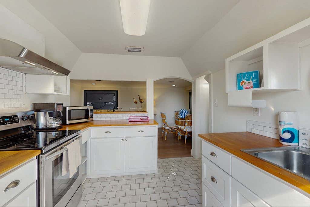 El Cerrito Place - Unit B