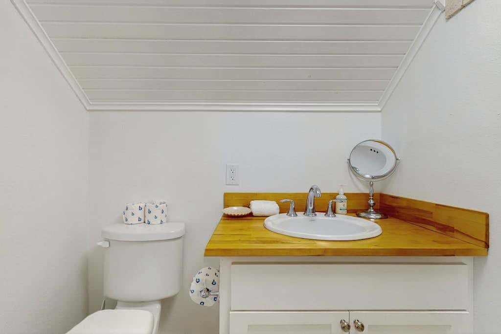 El Cerrito Place - Unit B