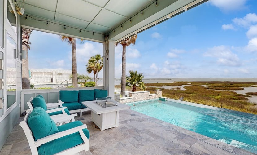Waterfront home w/ private pool, grill, community amenities & great location
