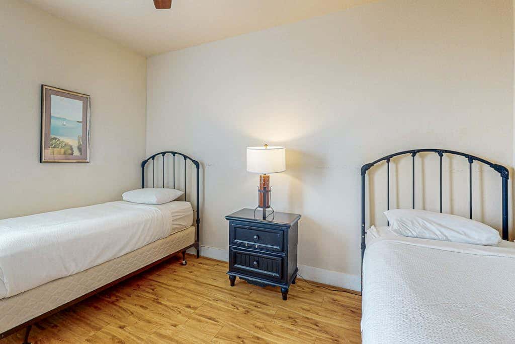 Pointe West Resort - Beach Retreat