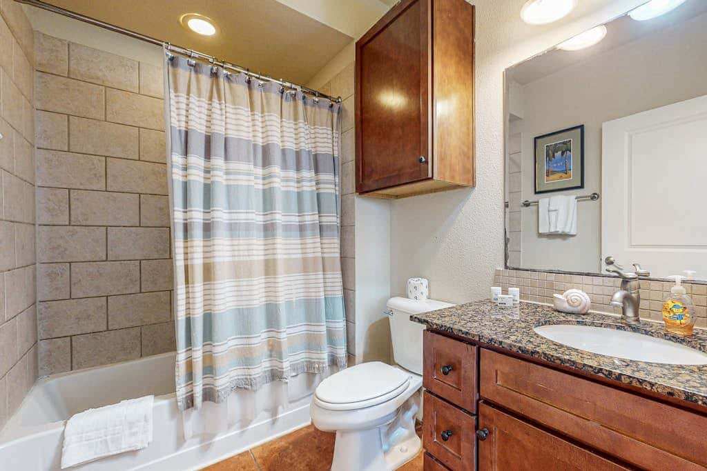 Pointe West Resort - Beach Retreat