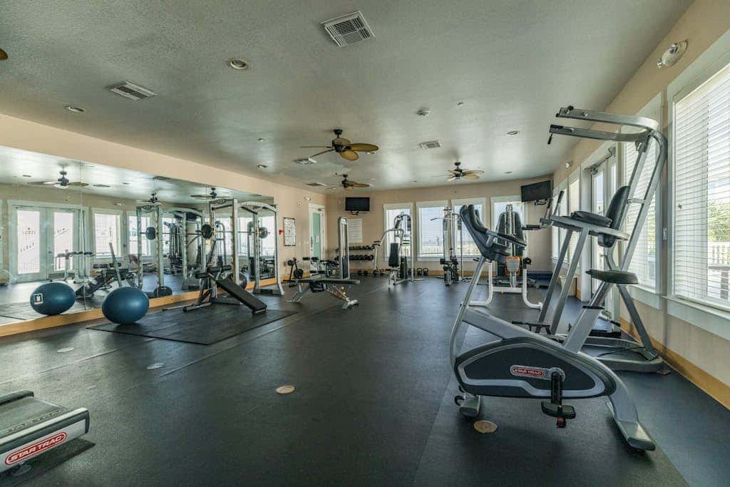 Pointe West Resort - Beach Retreat