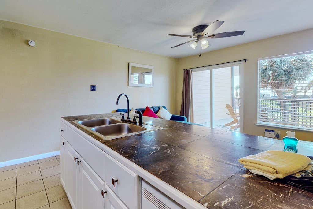 Maravilla Condos - Lonestar Oceanview Villa 1