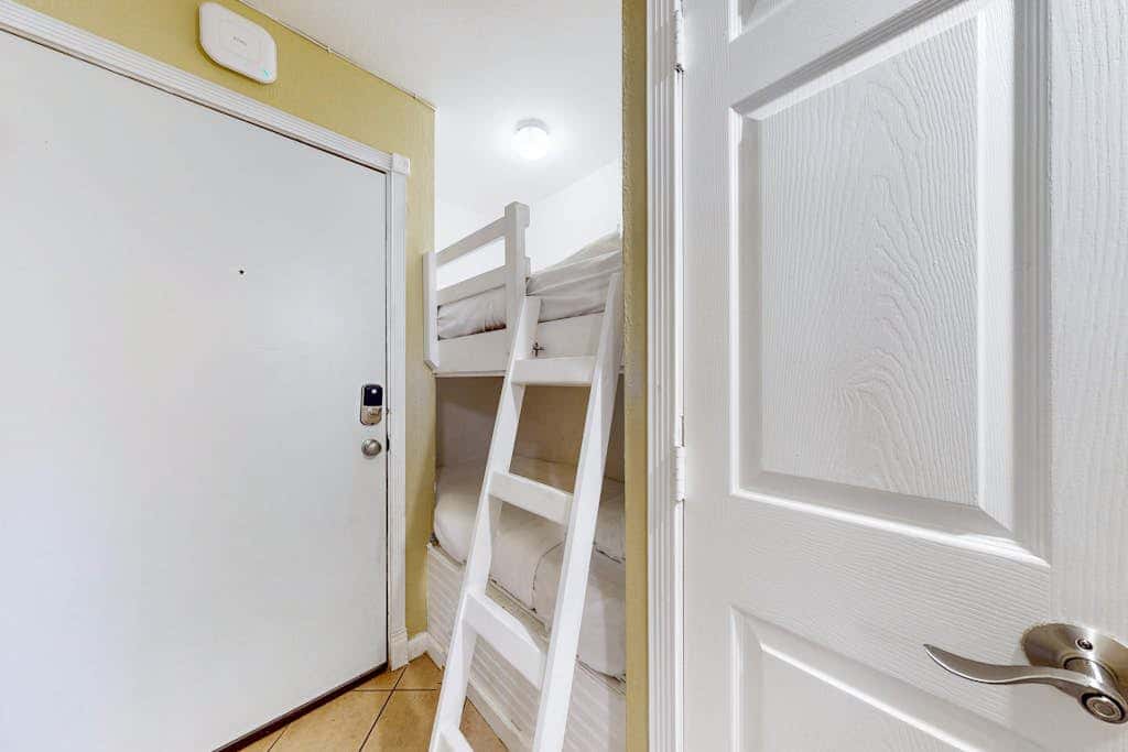 Maravilla Condos - Lonestar Oceanview Villa 1
