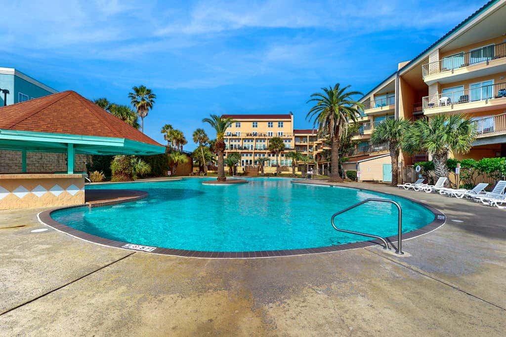 Maravilla Condos - Lonestar Oceanview Villa 1