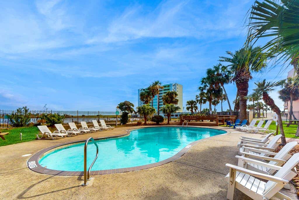 Maravilla Condos - Lonestar Oceanview Villa 1
