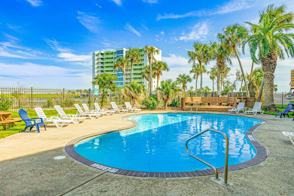 Maravilla Condos - Lonestar Oceanview Villa 1