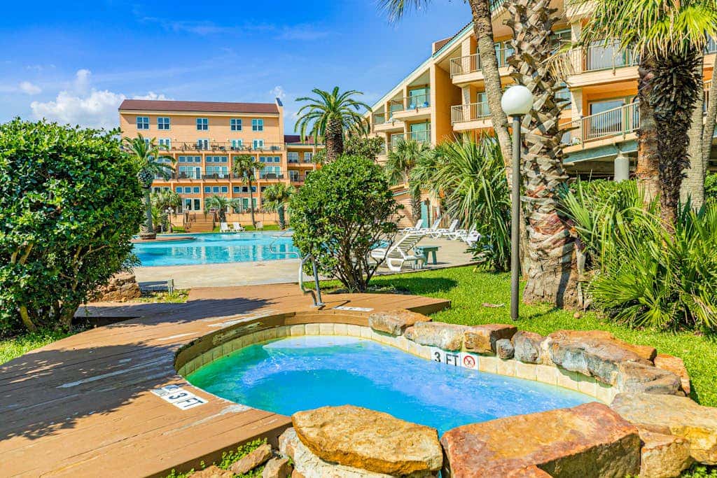 Maravilla Condos - Lonestar Oceanview Villa 1