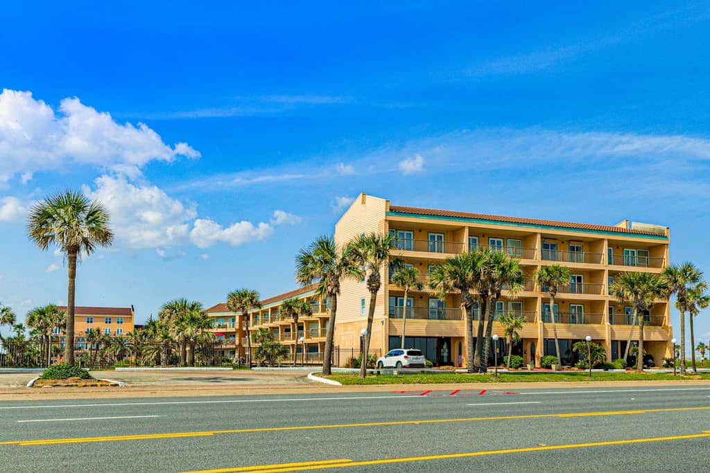 Maravilla Condos - Lonestar Oceanview Villa 1