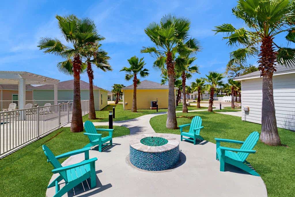 Cozy home with shared firepit and pool - steps to fishing and beach