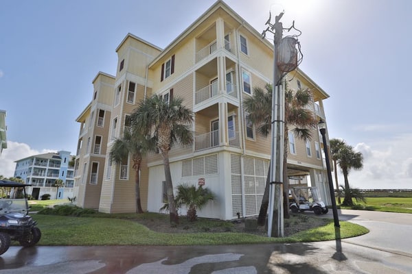 Gulf-front condo at Pointe West with 2 pools, spas & beach access